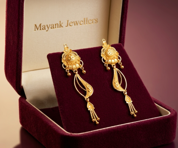 Elegant Traditional Filigree Gold Drop Earrings