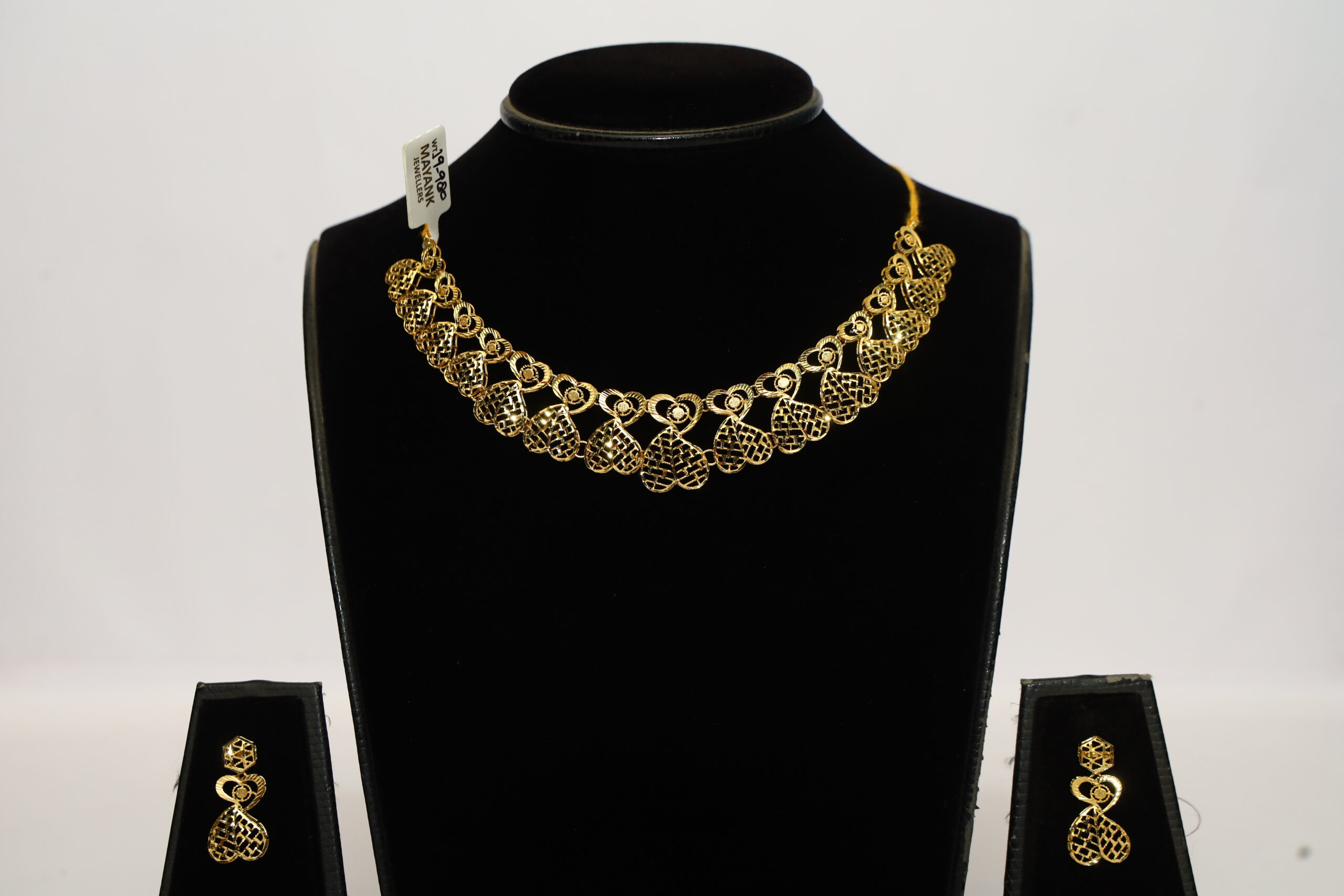 Mayank Jewellers Elegant Openwork Heart Pattern Gold-Plated Necklace and Earrings Set Mayank Jewellers Elegant Openwork Heart Pattern Gold-Plated Necklace and Earrings Set
