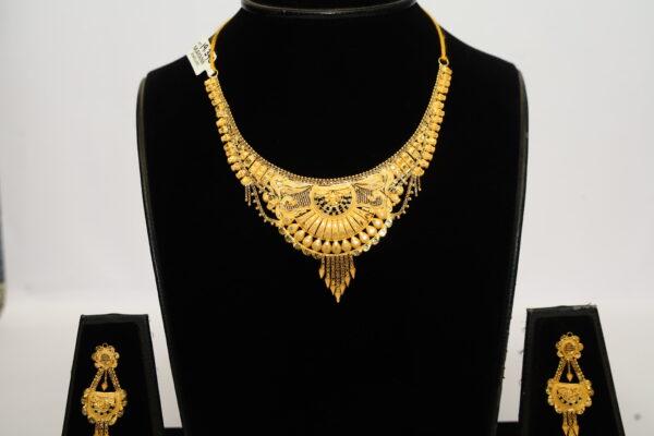 Radiant Traditional Gold-Plated Statement Necklace and Dangle Earrings Set