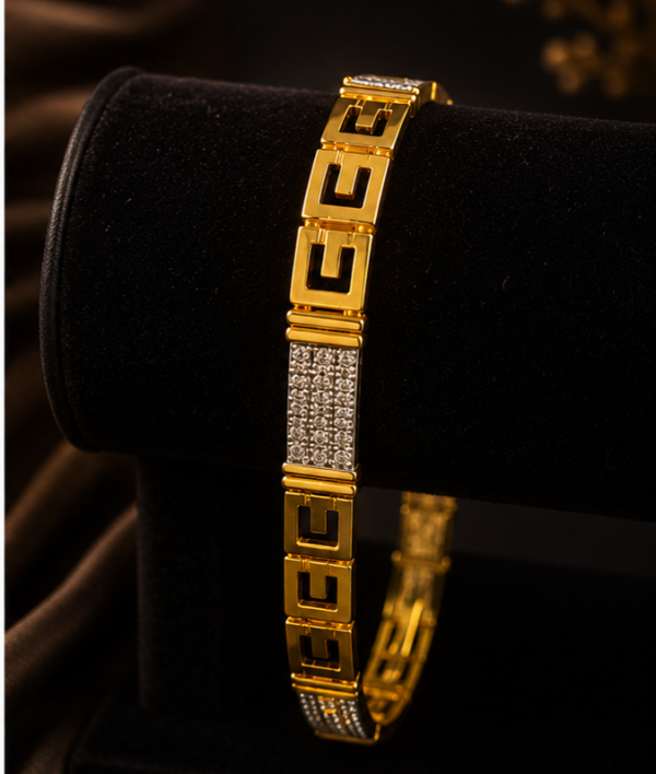 Mayank Jewellers Geometric Two-Tone Link Bracelet