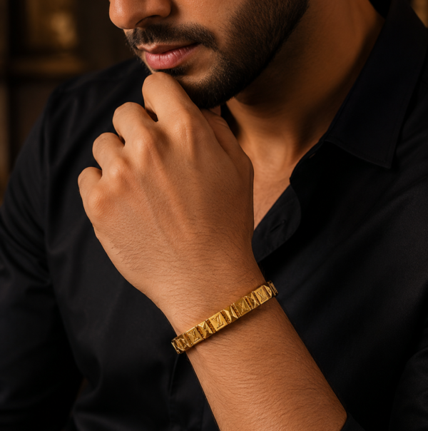 Mayank Jewellers Designer Motif Gold Bracelet